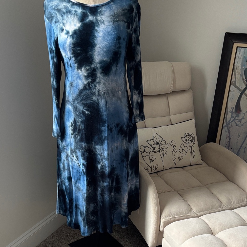 Simply Southern Medium Blue Tie-Dye Long Sleeve Dress